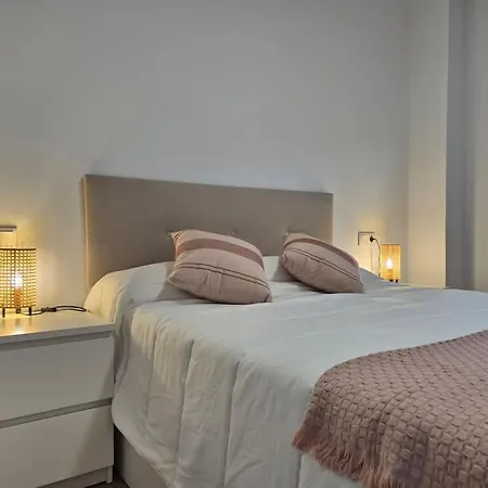 R2R - Apartamento Acogedor Con Garaje - 650A Oviedo