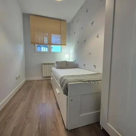 Apartment R2R - Apartamento Acogedor Con Garaje - 650A *
